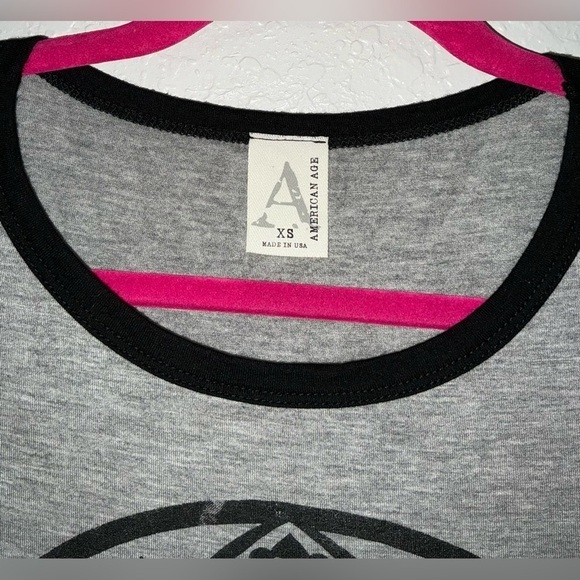 American Eagle Black & Gray T-Shirt - Picture 6 of 7
